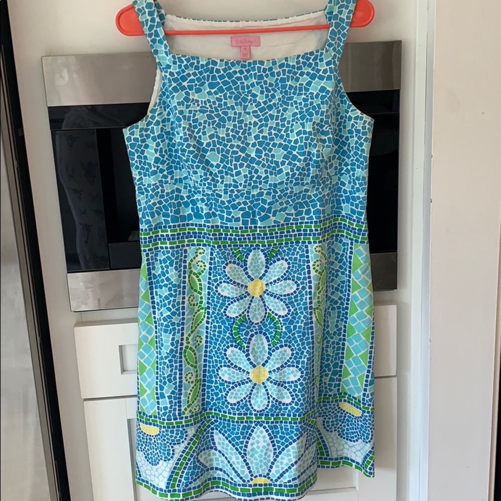 LILLY PULITZER shift dress!